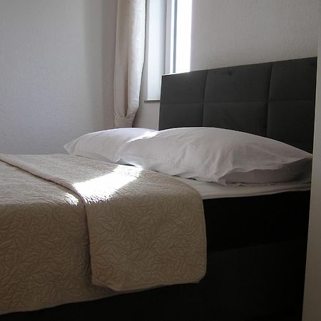 Apartments Adrialina Сень Экстерьер фото